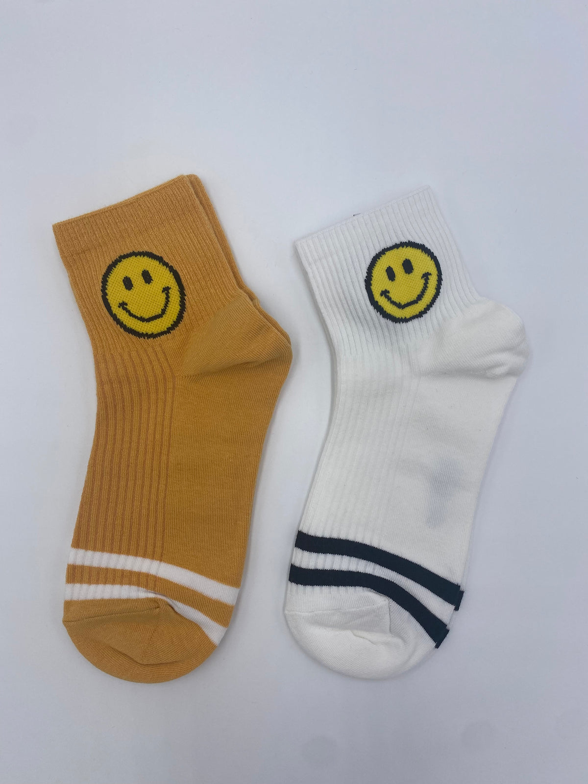 Smiley Face Ankle Socks